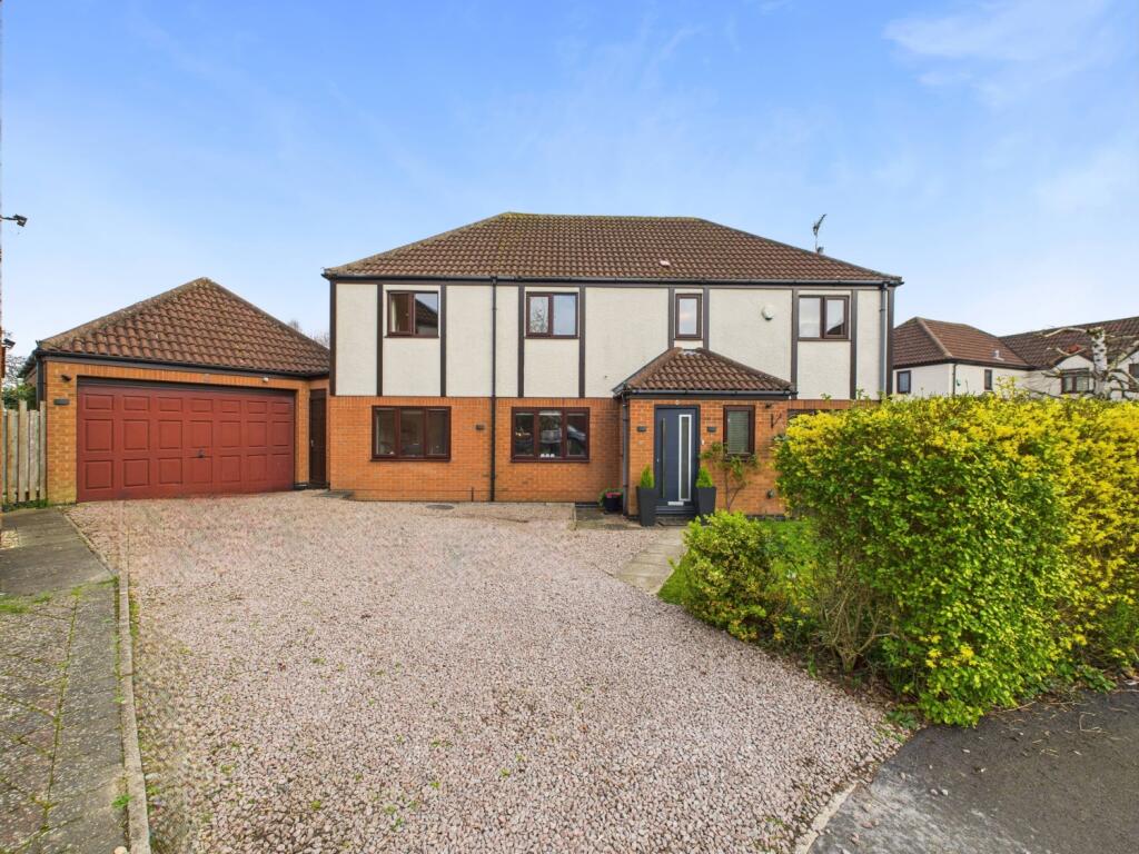 View of Front of Property EweMove Estate Agents in