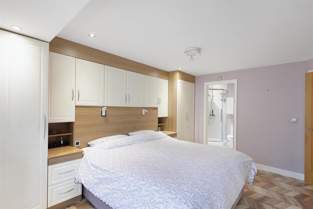 3 Haven Close ph29.jpg