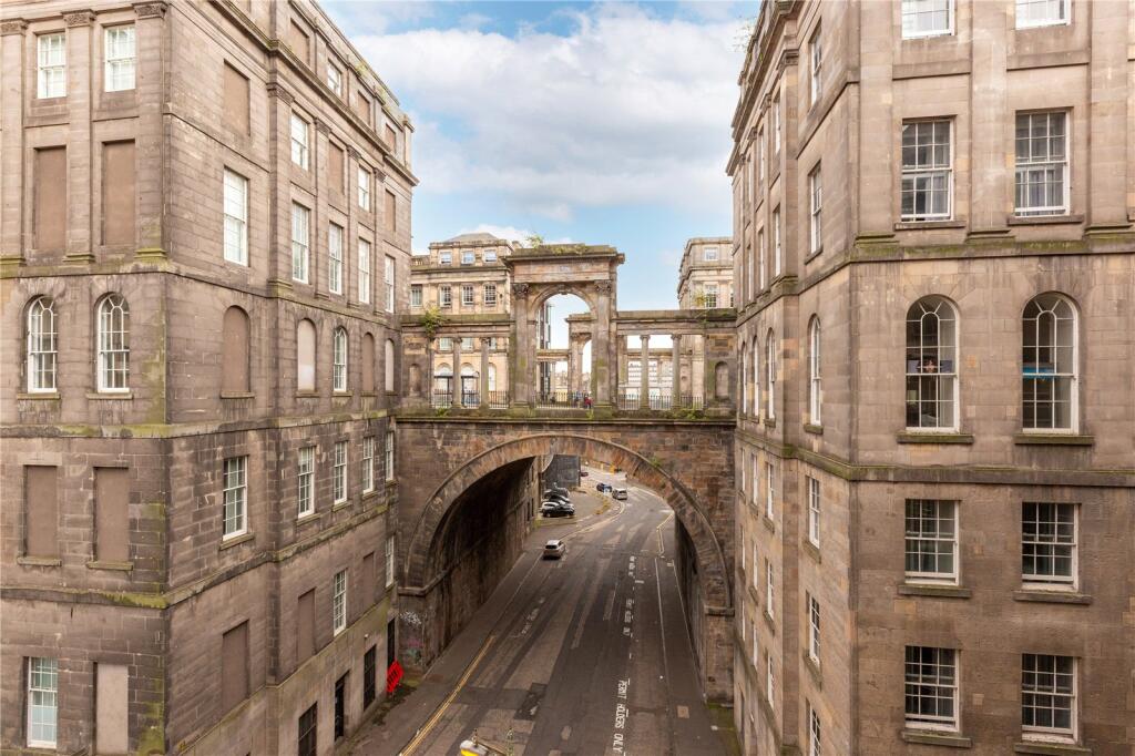 Leith Street