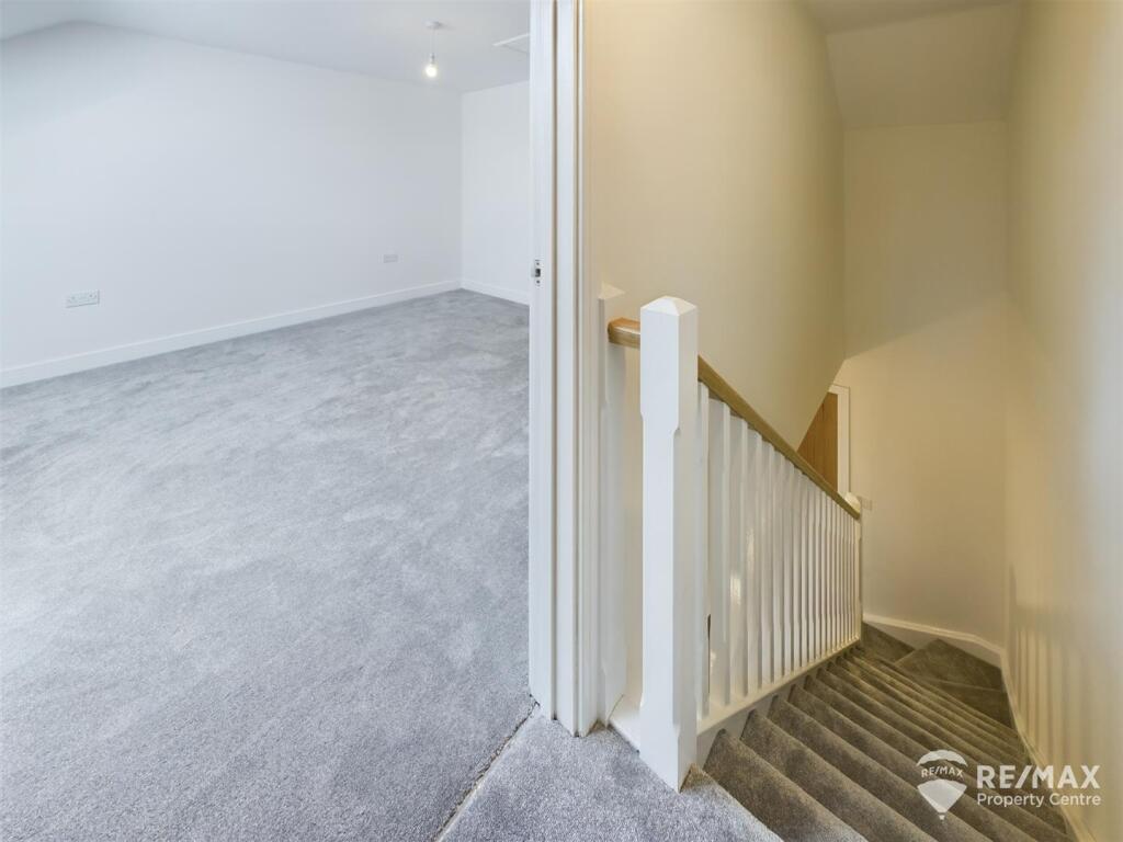 Second Floor Landing.jpg