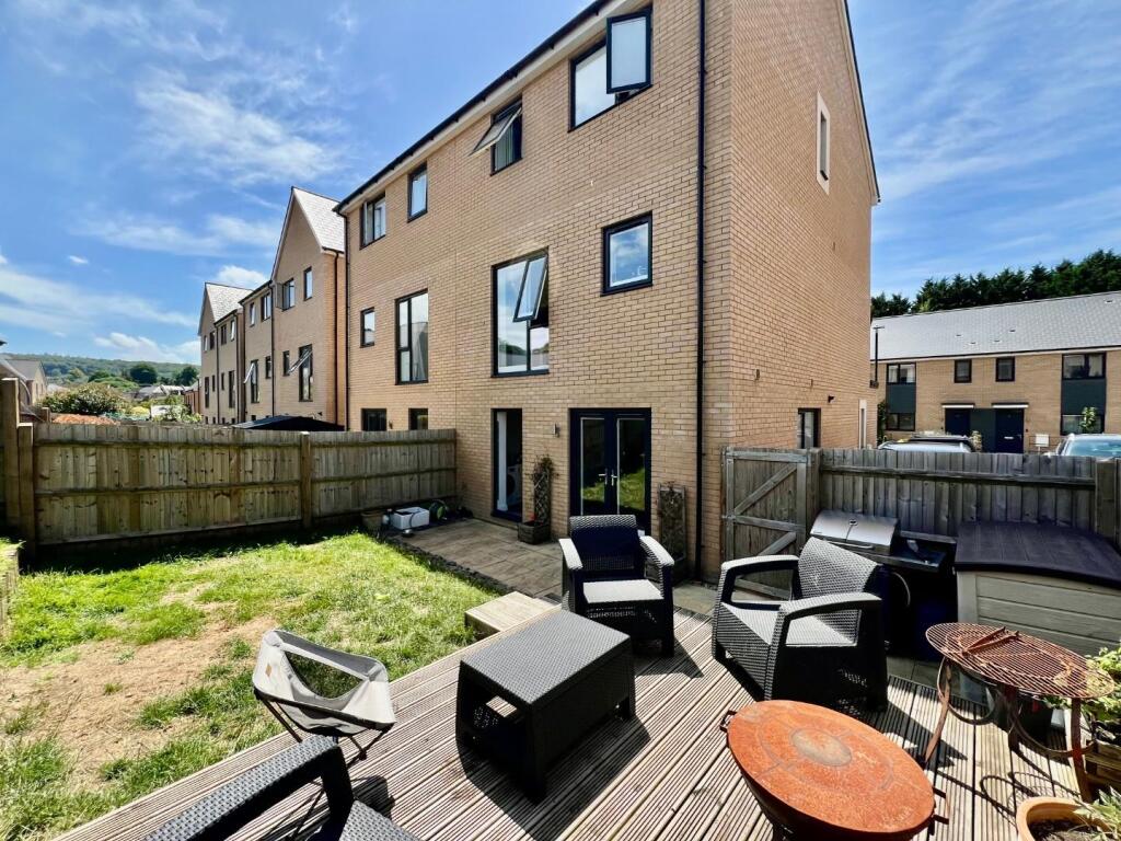 63 Lister Road - Decking.jpg