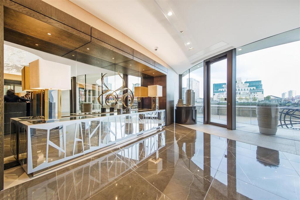 Foyer.jpg