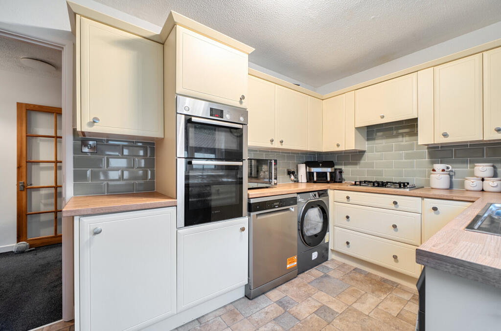 1380555-9-6938221...