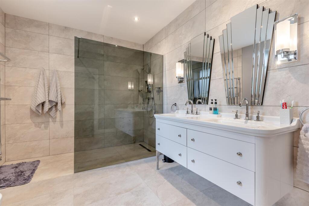 8633627-interior51.jpg