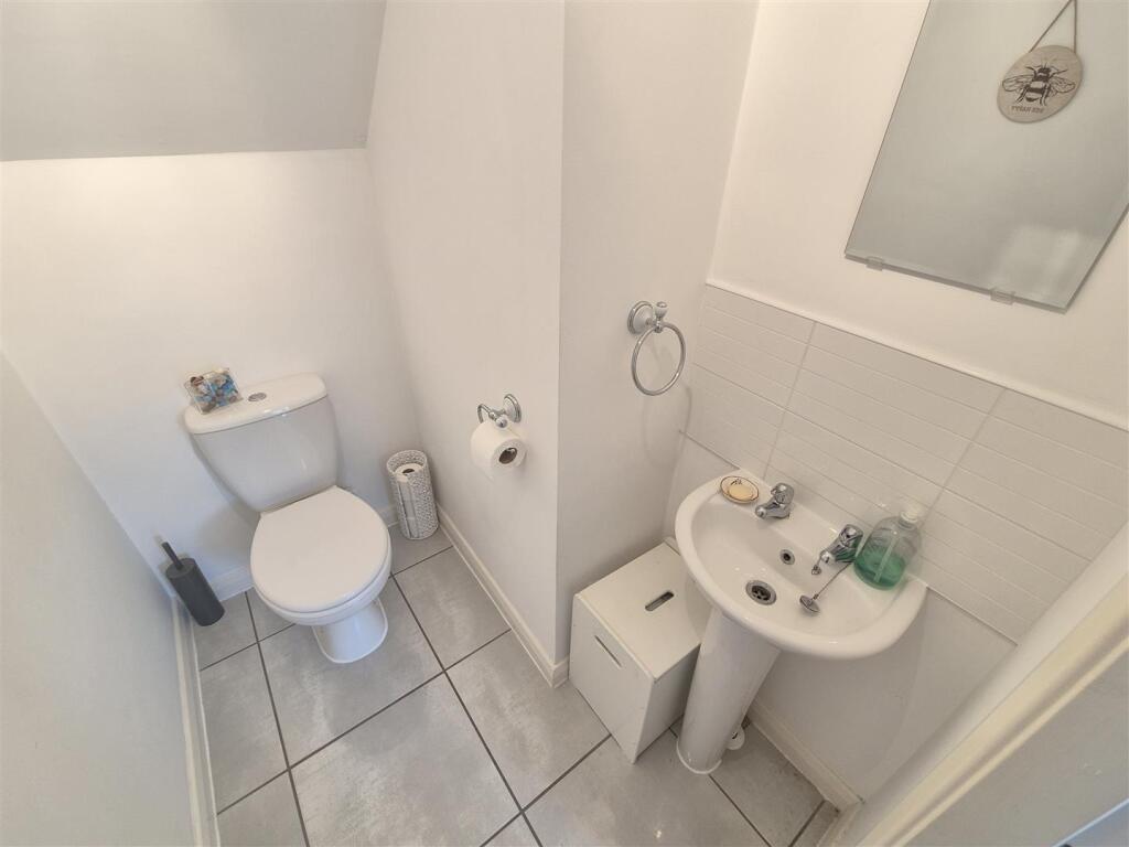 Guest Cloakroom