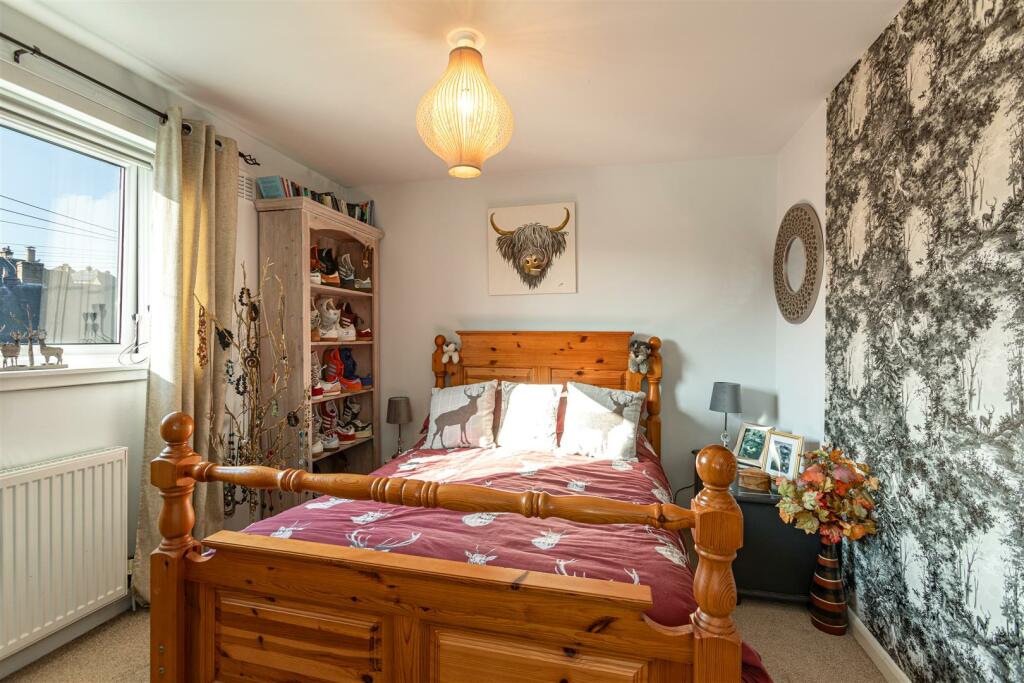 5 Sprouston Road Newtown 30.JPG