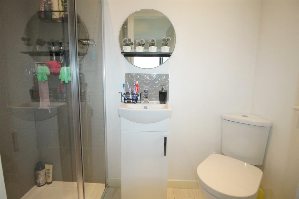 En-Suite Shower/WC