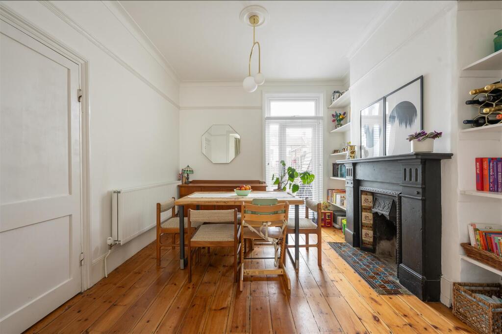 Second Avenue E12