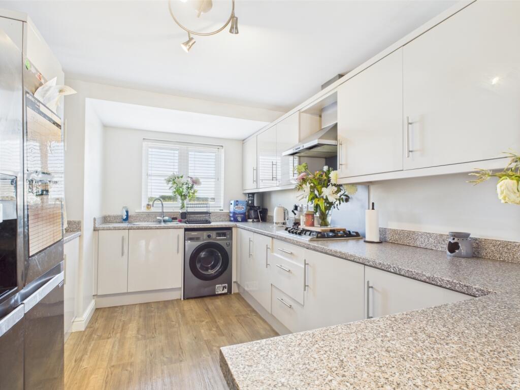 CAM02313G0-PR0081-STILL001