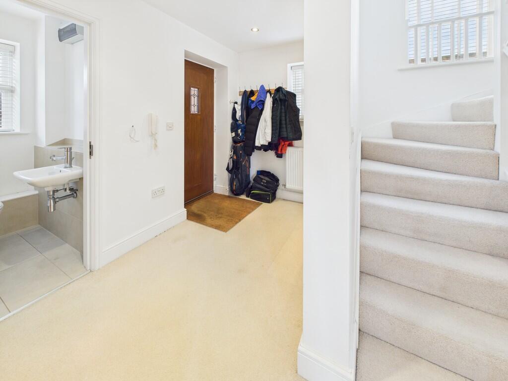 CAM05068G0-PR0013...