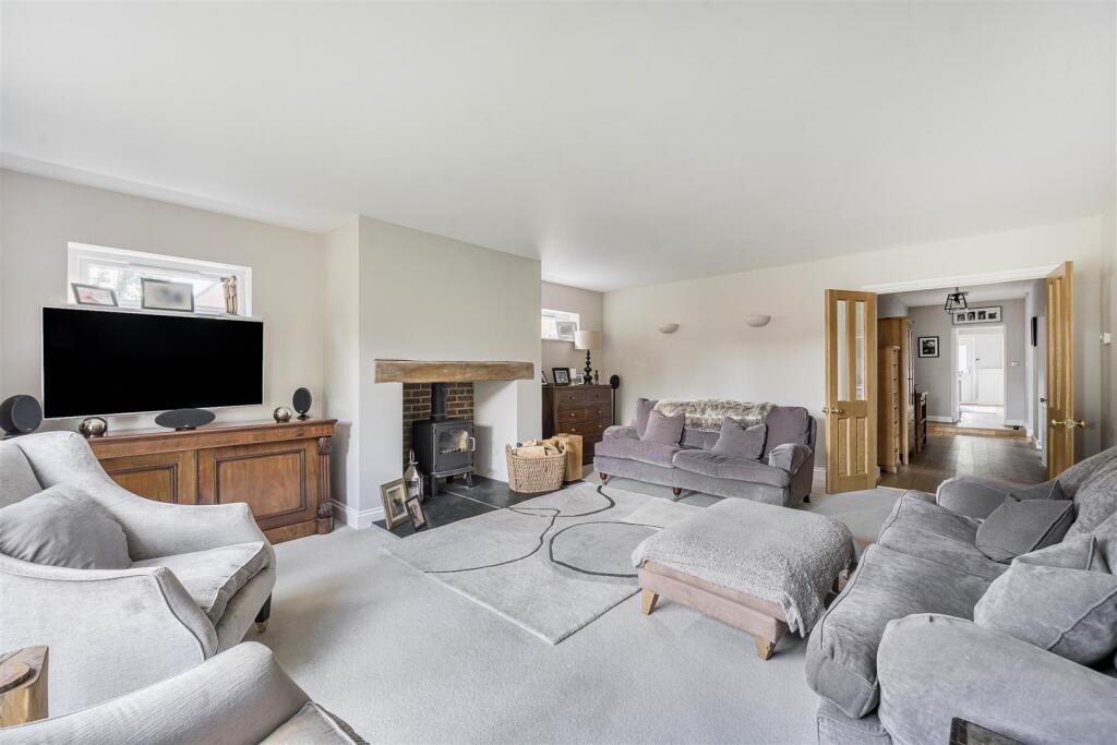 1345010-7-68b03228dd705-ARW .jpg