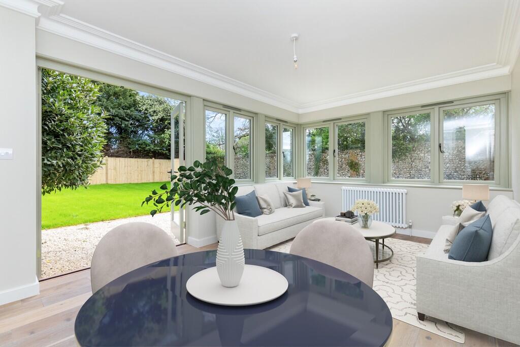 4 Courtwick Park ...