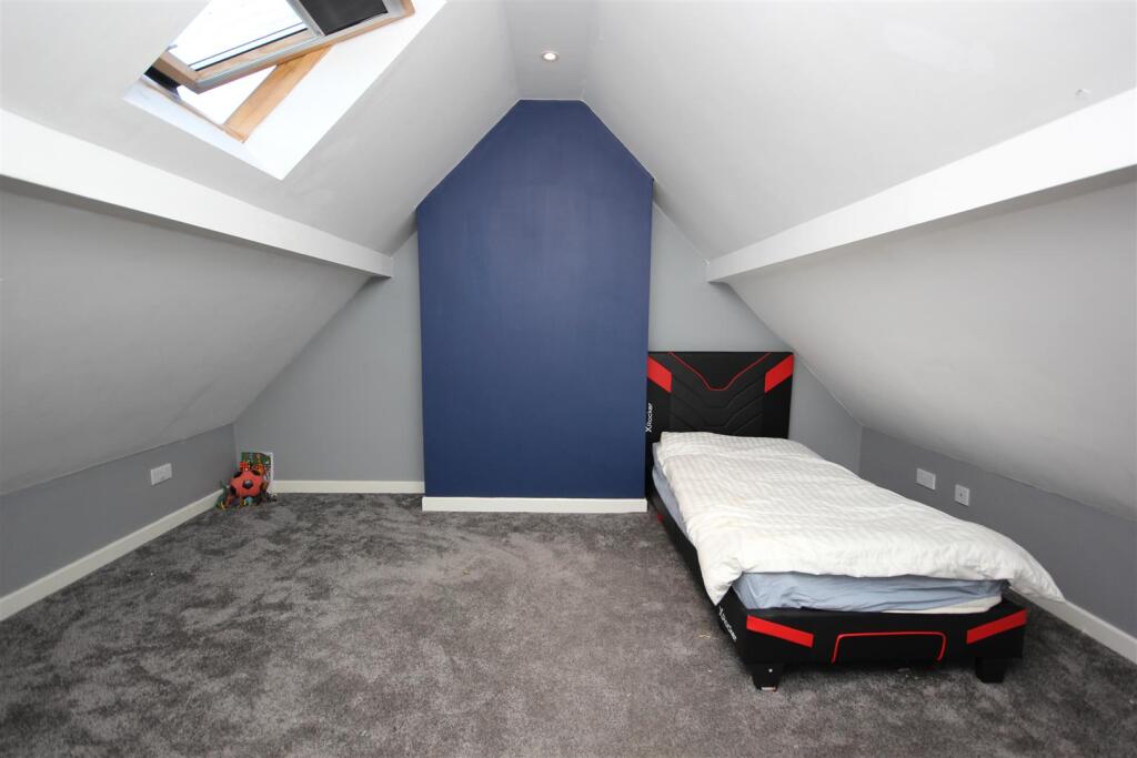 Loft Room.jpg