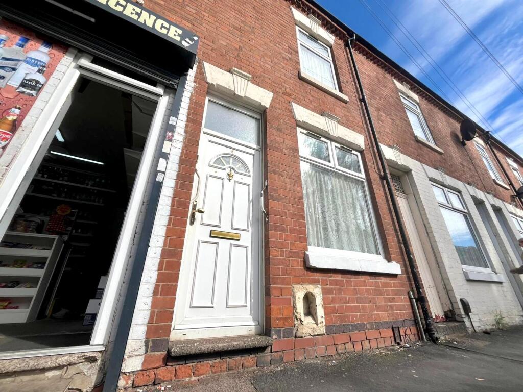 Three Bedroom Terraced House on Dorset Street