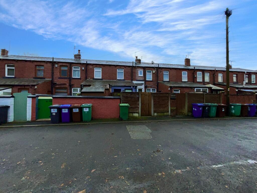 Ainsworth Road, Bury, BL8