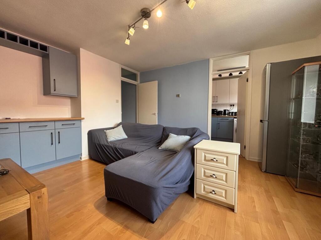 e2eeab62-b288-4b68-b405-b99fccac0e87