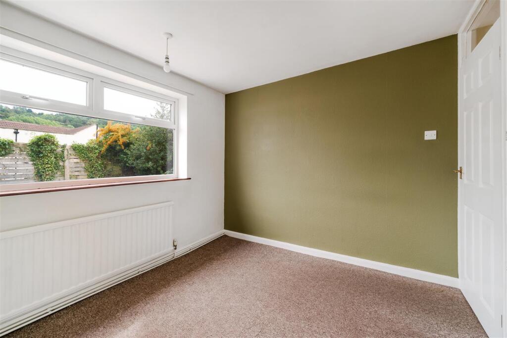 Bedroom-4.jpg