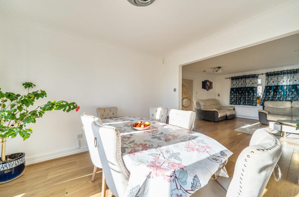 1388589-10-695bc2...