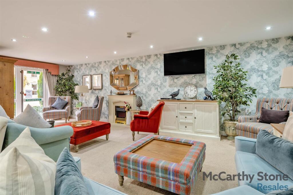 8665043-interior23.jpg