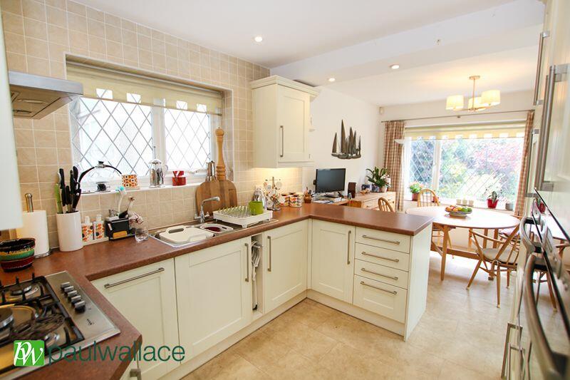 Kitchen / Dining Area