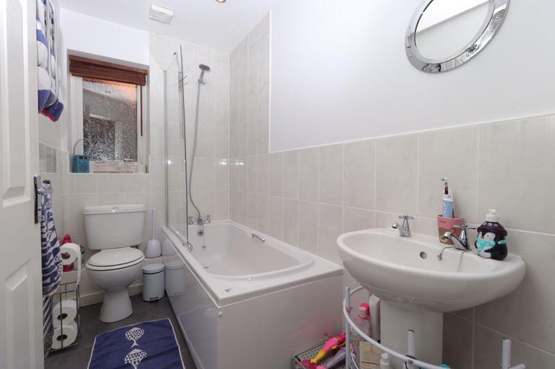 Family Bathroom (Second Floor)