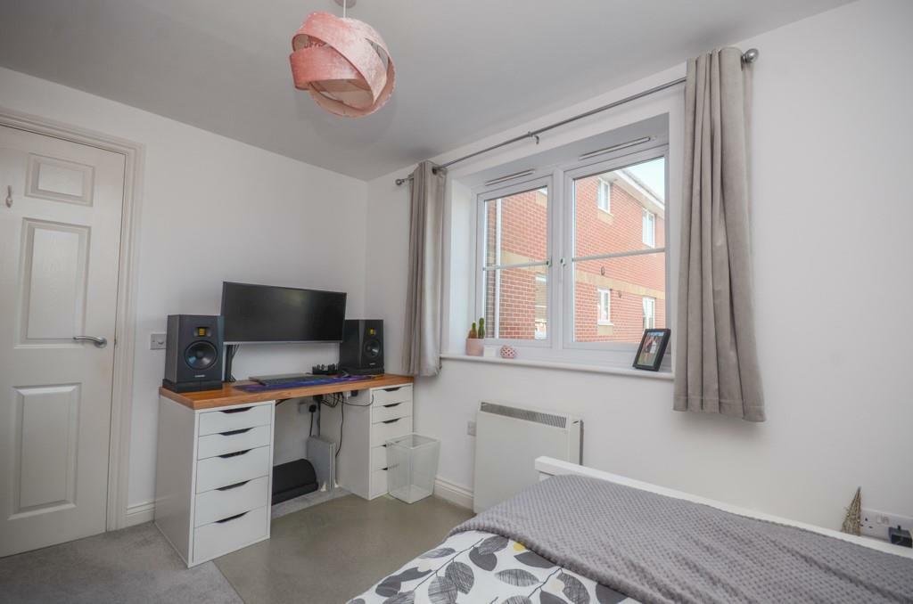 Bedroom two pic 2.jpg