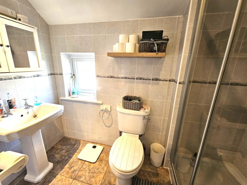 En-suite shower room