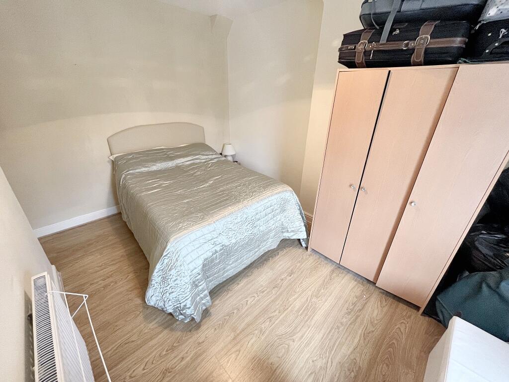 Bed12