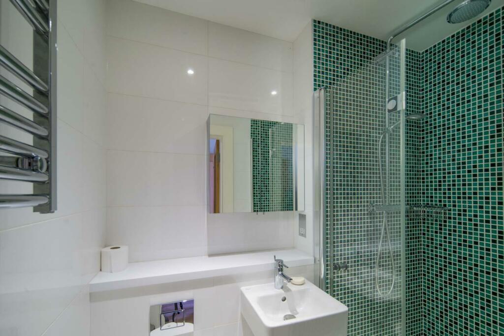 Shower Room.jpeg