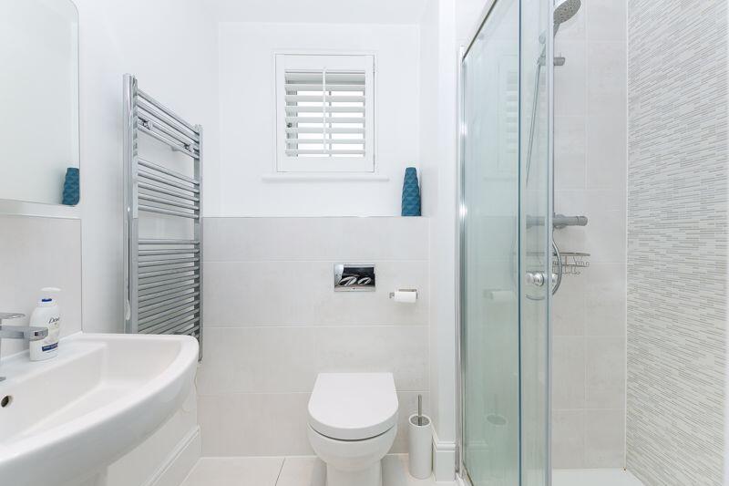 Bedroom 2 En-suite