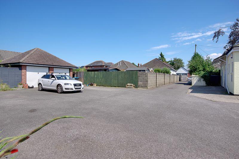 Cul-De-Sac Street View