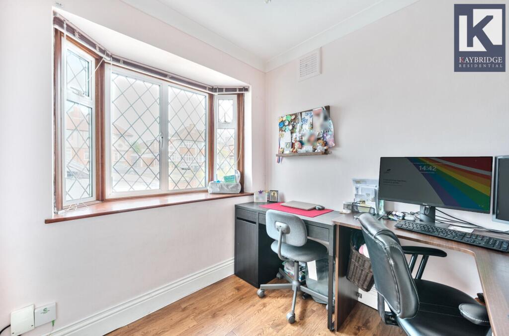 Seaforth Gardens, Epsom - KT19 0LP