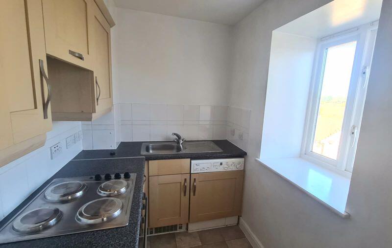 Kitchen angle 2