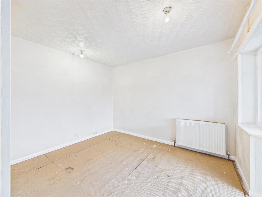 Bedroom: