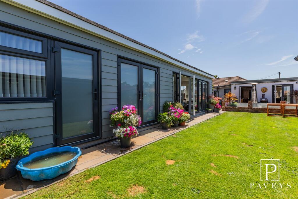 MULTI PURPOSE DETACHED OUTBUILDING