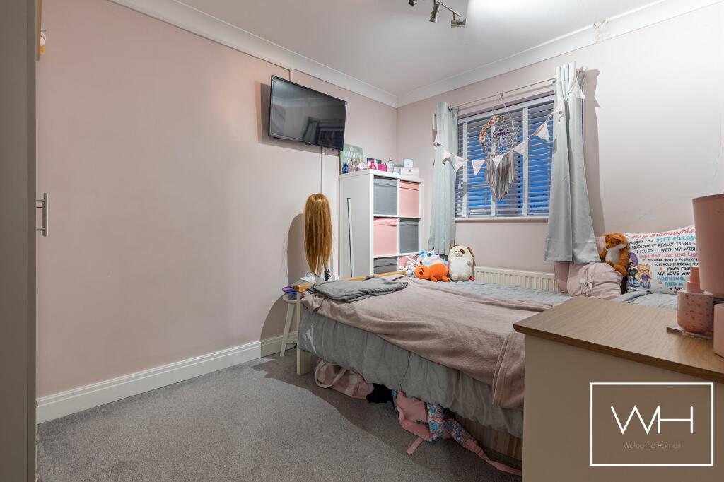  51 Harfield Lane, A