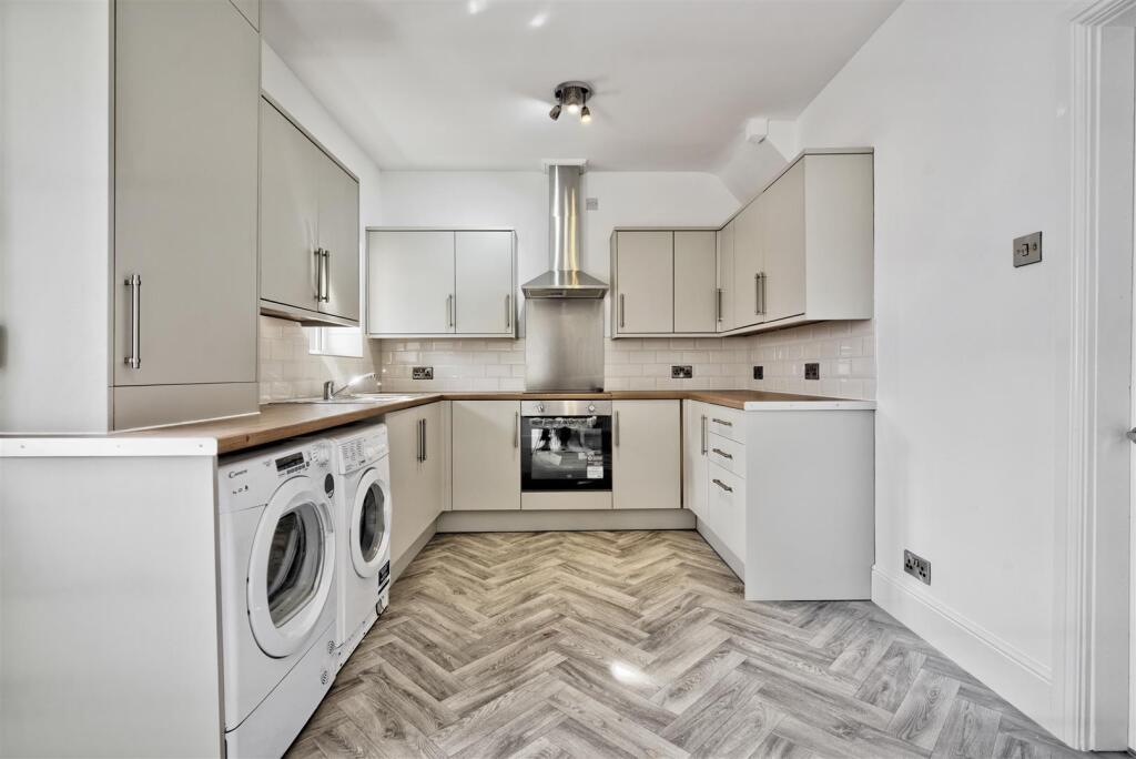 19 School Lane rixton-12.jpg