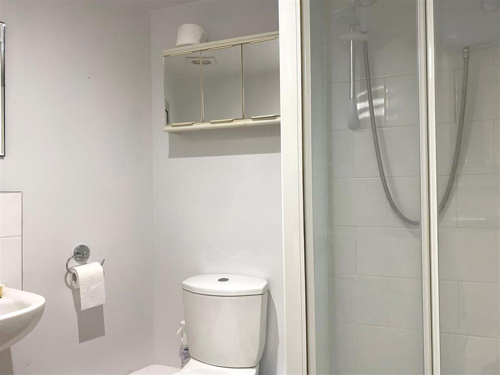shower room.jpg