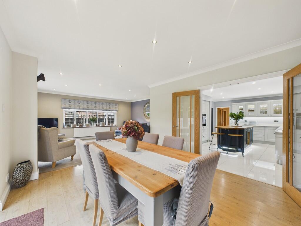 CAM04092G0-PR0099...