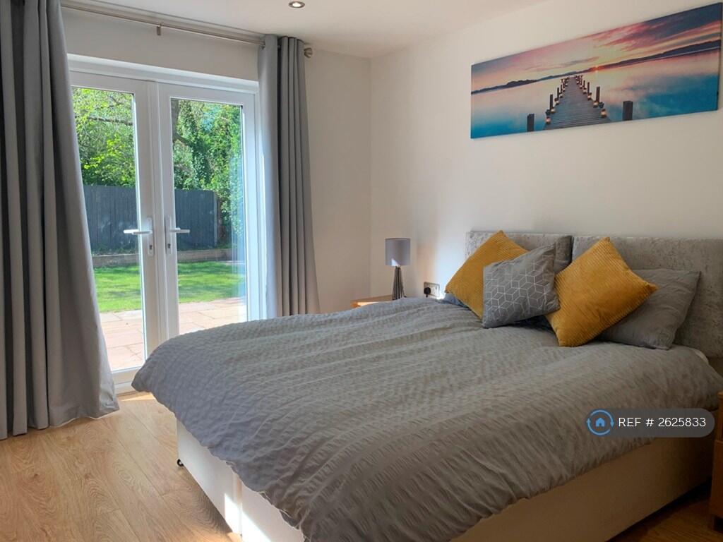 Double Bedroom 1