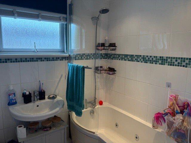 GetAttachmentThumbna