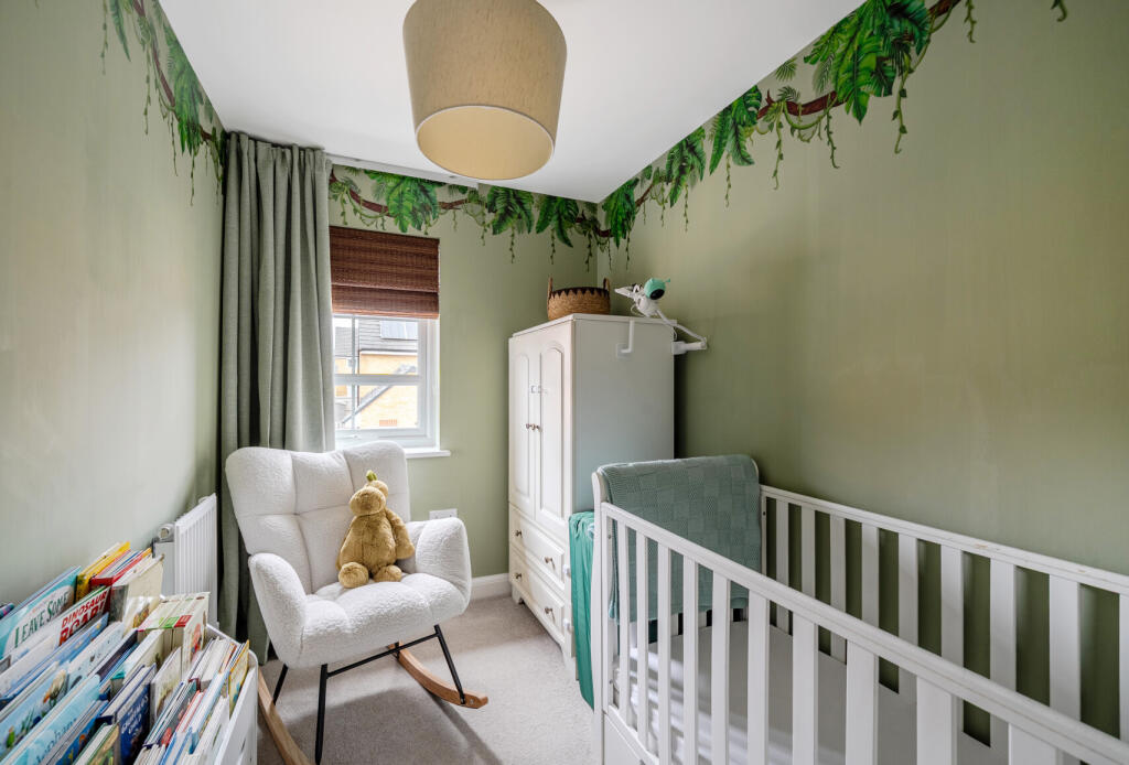 1326742-23-6878c9...