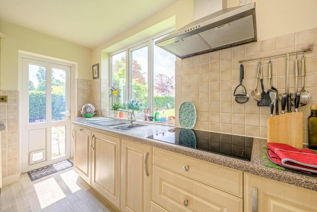 Kitchen Area 2