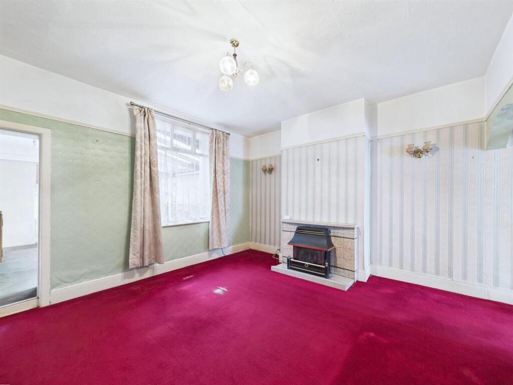 3 - Terraced House for Auction, Kingswood.jpg