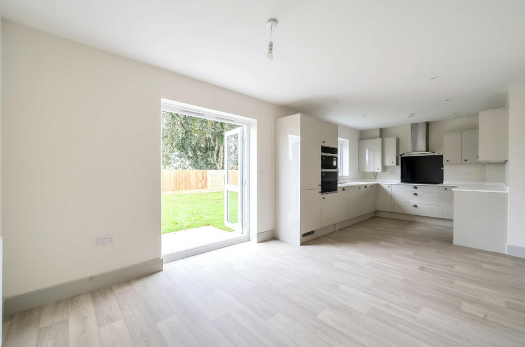 Kitchen/Dining