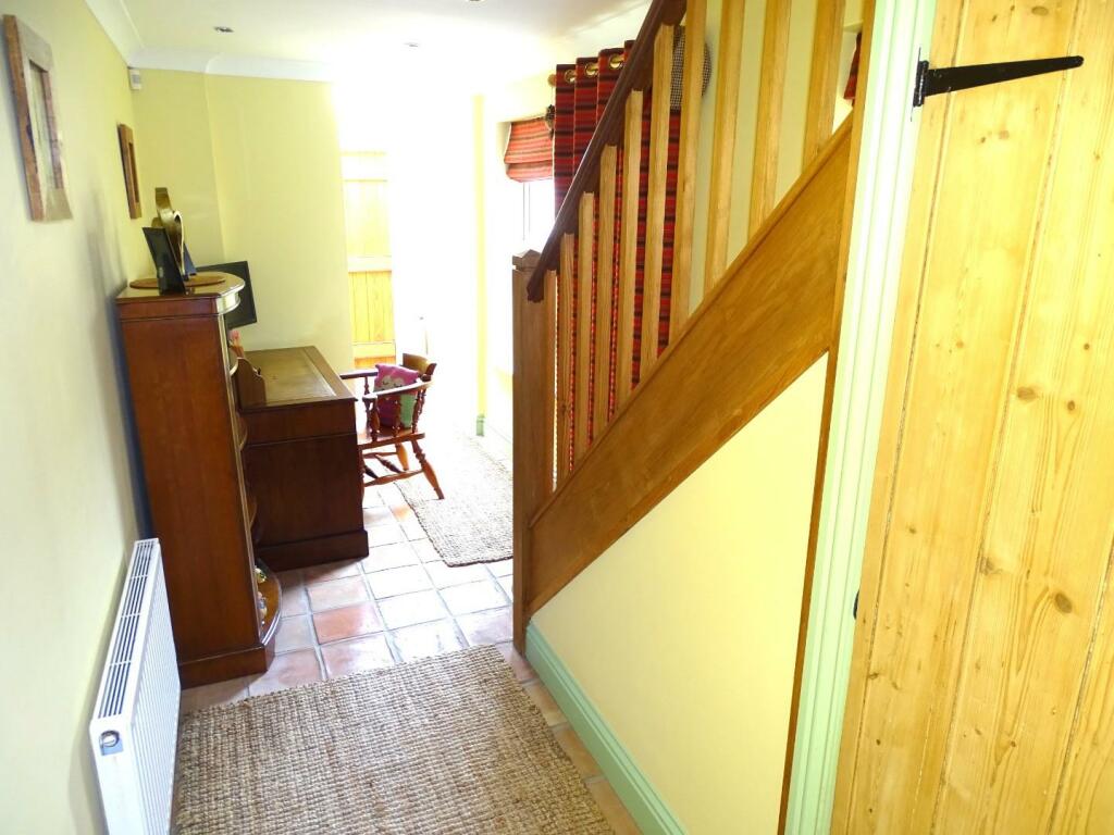 LONG INNER HALL/STUDY AREA