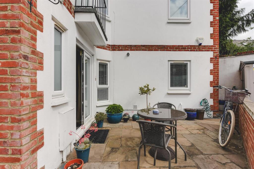 Buckingham Mews-33.jpg
