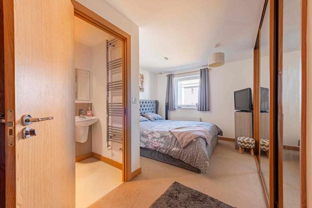 Bedroom One (2)