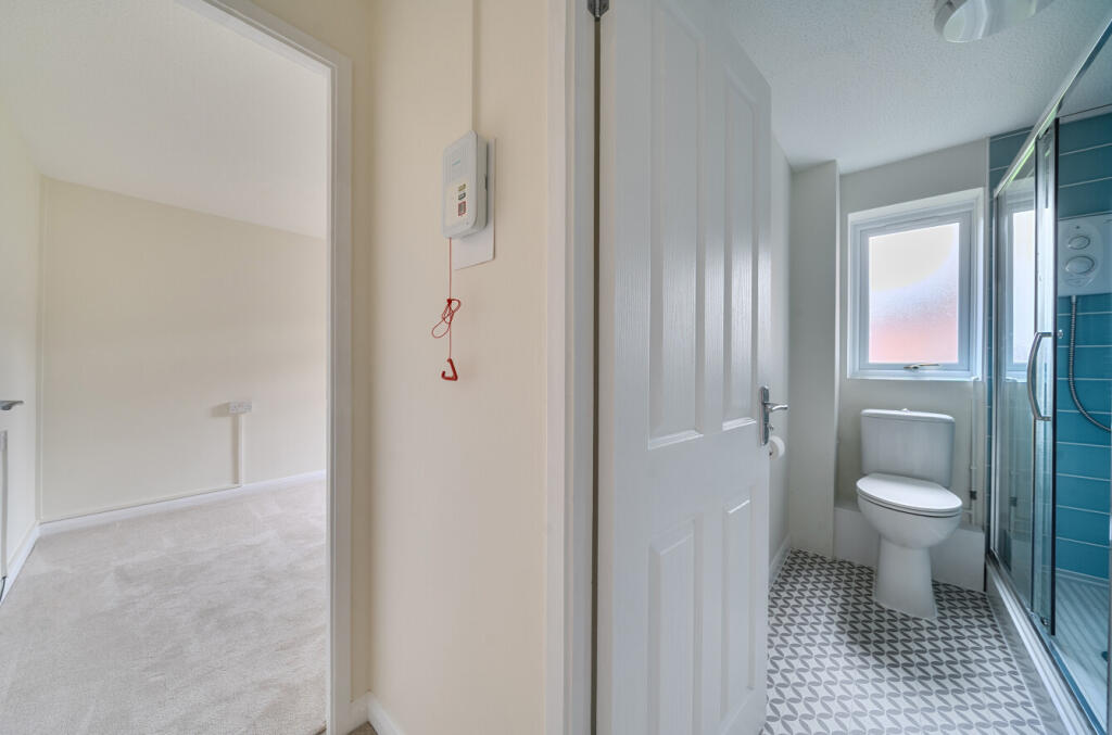 1376486-11-690b27...