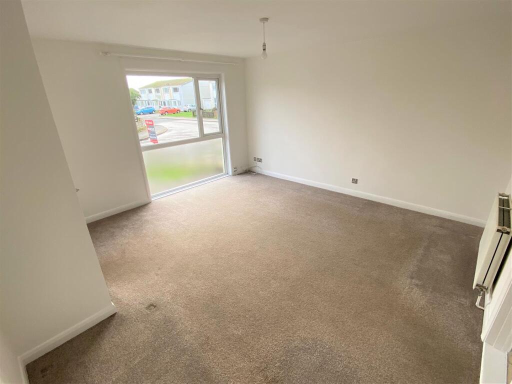26 Dale Road Lounge